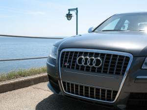 Audi S8 2008 года  (NA)